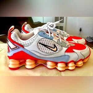 Nike Shox TL Nova
White Laser Crimson